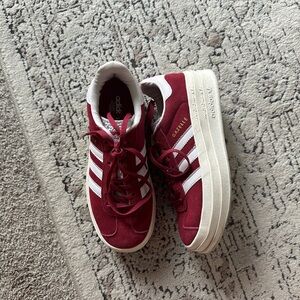 Adidas || Red / Cloud White / Gold Metallic Gazelle Bold sneakers